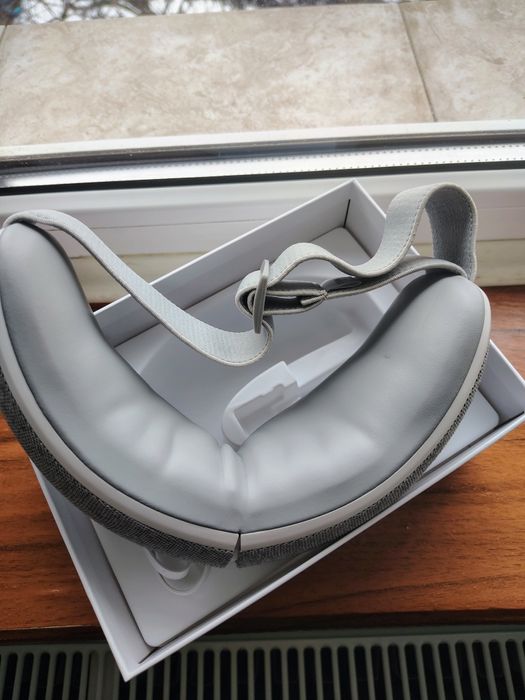 Aparat de masaj pentru ochi