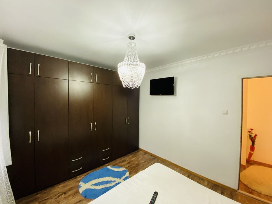 Ofer spre Inchiriere Apartament 2 camere Etaj 1 zona Muzeului Bd. Traian