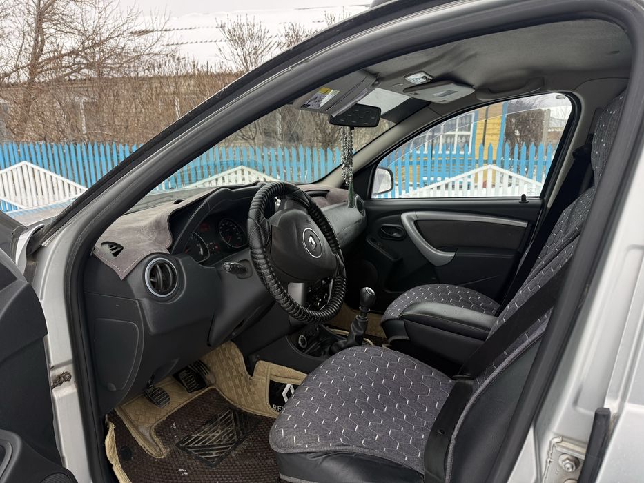 Автомобиль Renault Duster