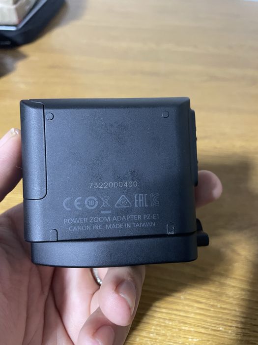 Canon power zoom adaptor pz-e1