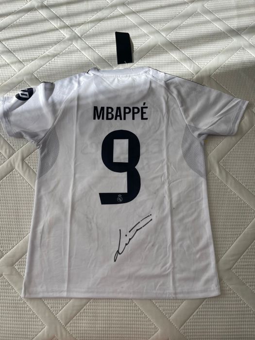 Продаю футболку Real Madrid