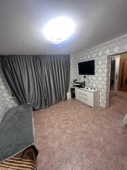 продам однушку на аэропорту