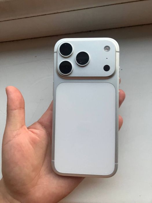 Iphone 17 pro 93%