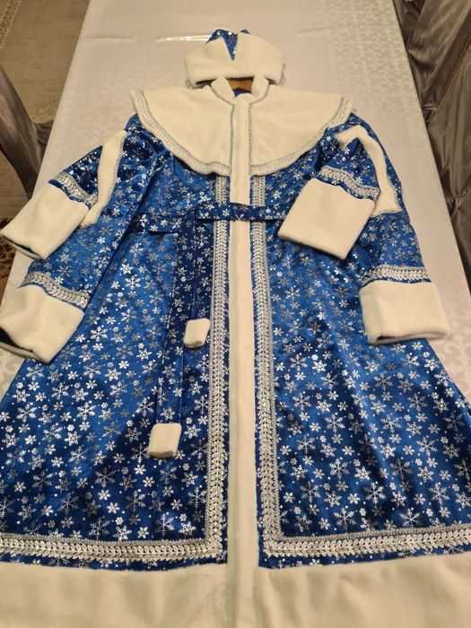 Костюм Деда Мороза и Снегурочки