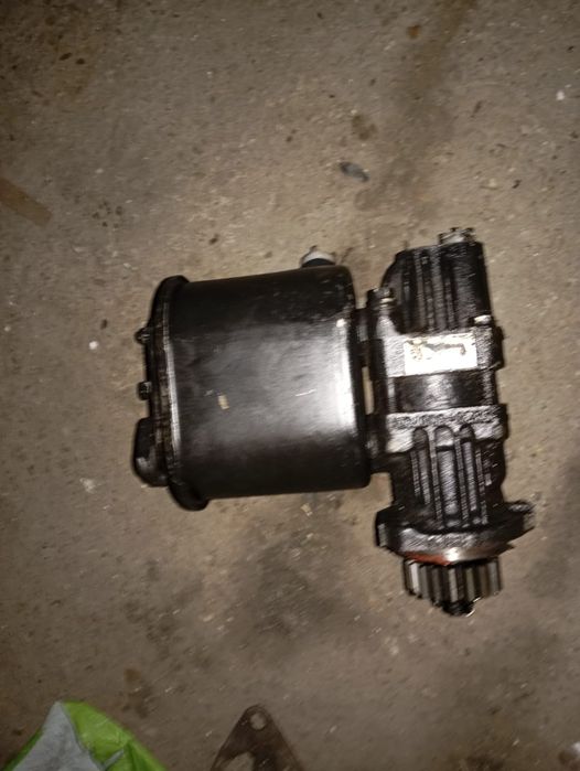 Запчасти КамАЗ ступица редуктор рессора