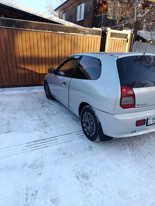 Продам Митсубиси Кольт автомат