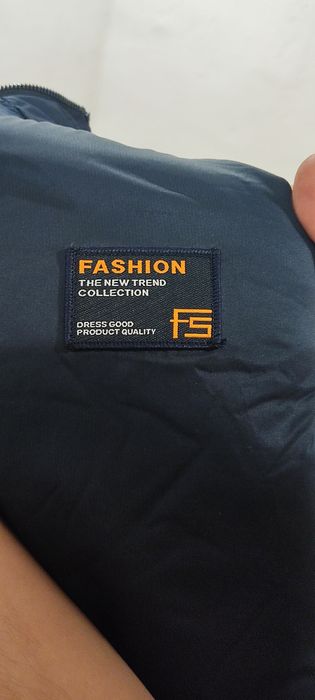 Продам новую куртку Аляска.