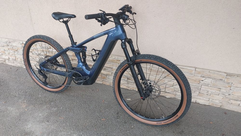 Bicicleta electrica Cube bosch smart gen4