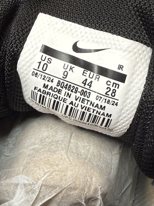 Vand 2 perechi de Nike Tn