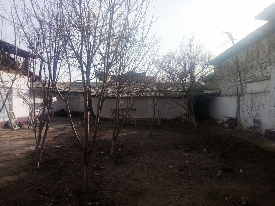 Первая линия  7.6 соток под застройку Яккасарай р-н