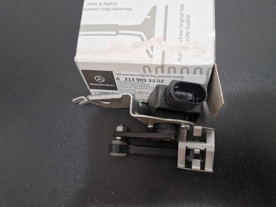 Senzor nivel reglare far Mercedes OE-A2139053302