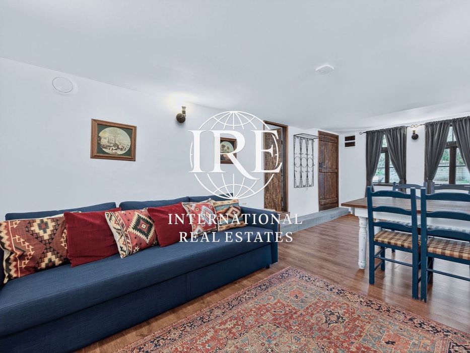 International Real Estates (IRE) представя: Едноетажна къща, тип хаси