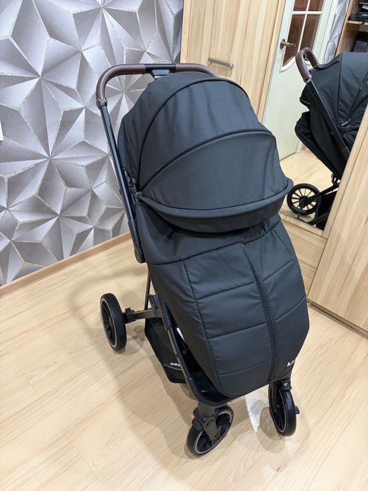 Продам коляску Kidilo
