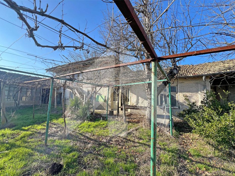 Продава се Къща в с. Мараш, Област Шумен - 169 кв.м за 377 €/кв.м - Снимка #4