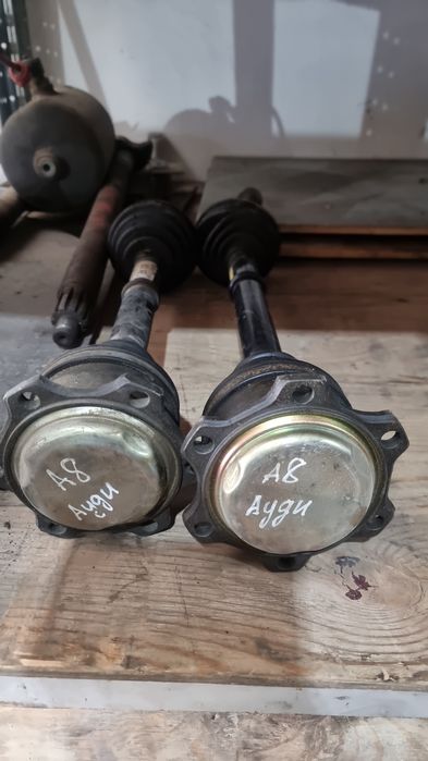 Граната,привод audi a 8 пара .