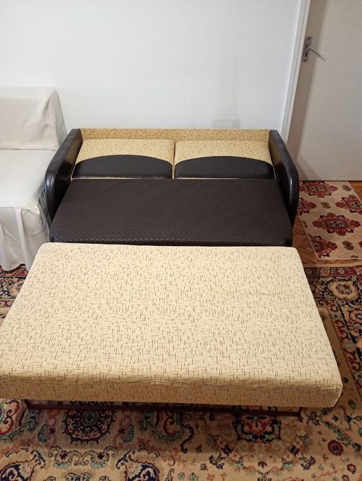 Vand canapea extensibila  140/200