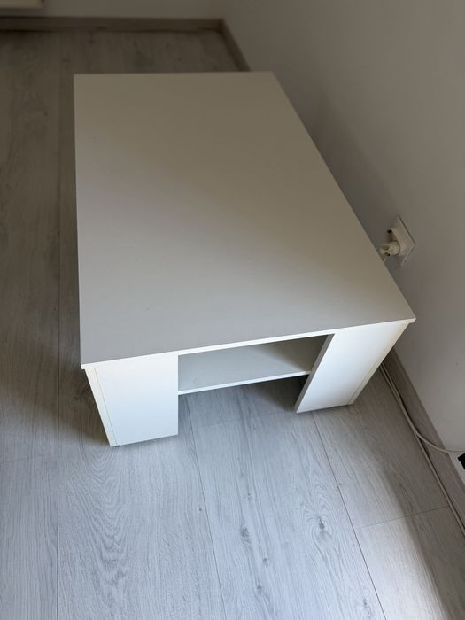 Masuta living, Lungime/ înălțime: 107cm/ 42 cm