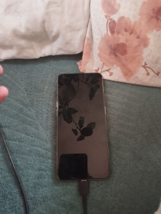 Oppo reno 8t 4g.