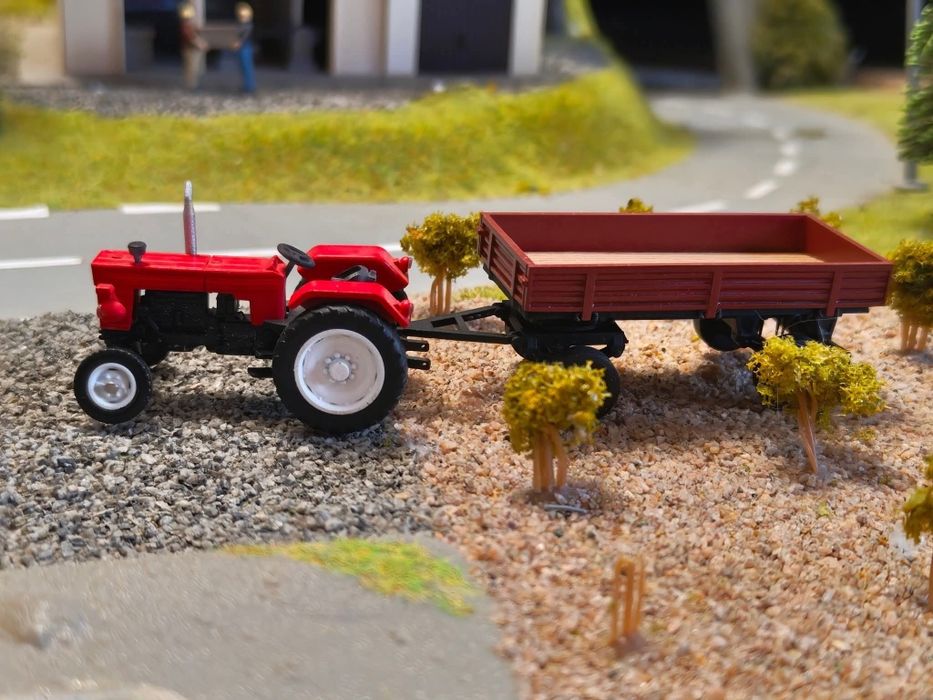 Tractoare UTB machete scara HO trenulet electric