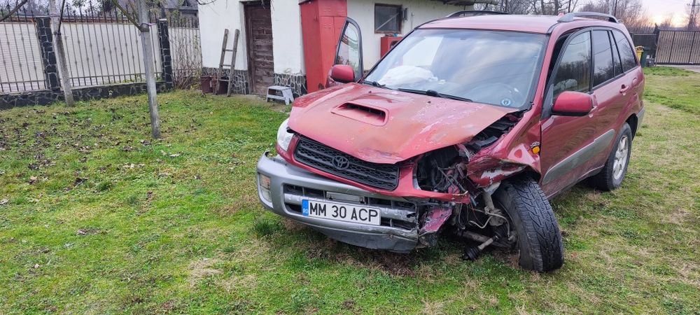 Vând Toyota RAV4 2003