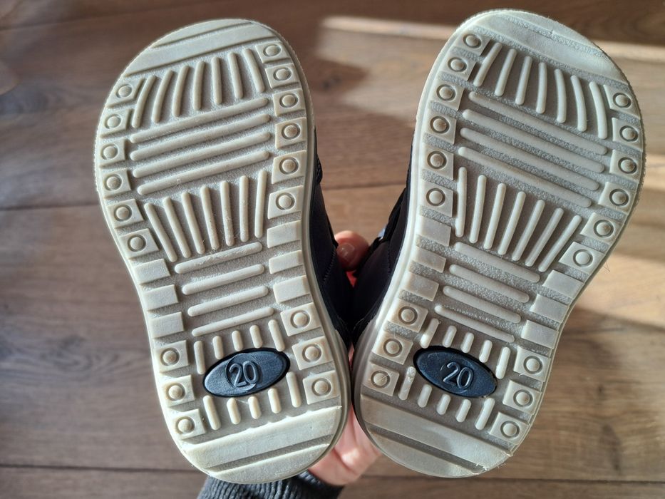 Комплект зимен гащеризон, размер 80-86 и зимни боти, размер 20