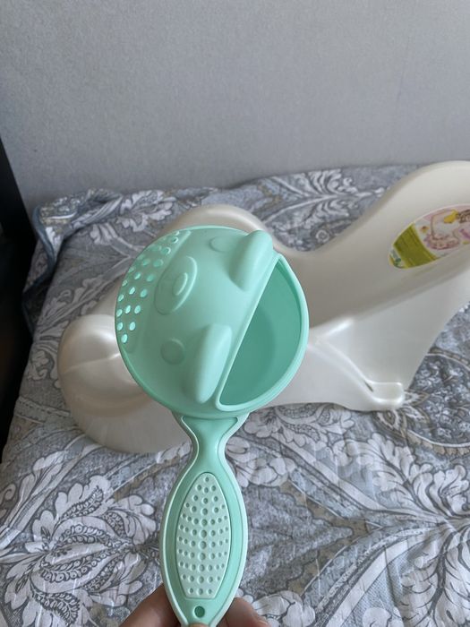 Продам горку для купания и ковш