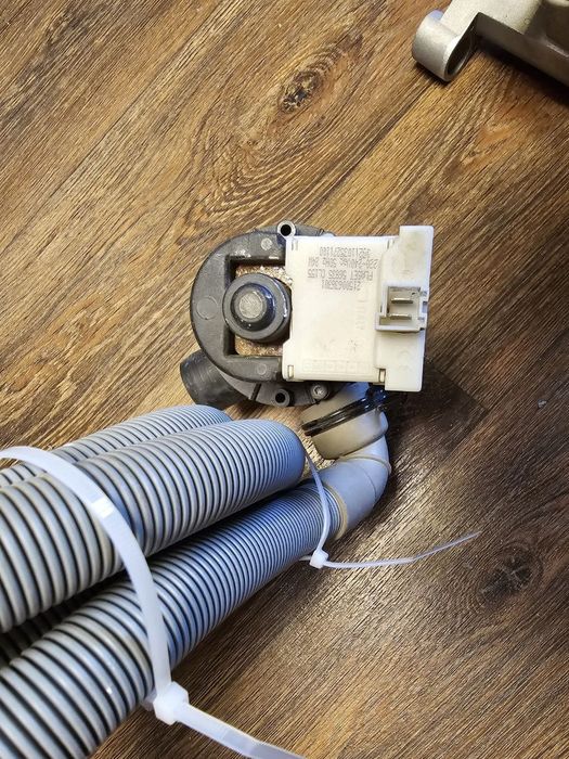 Запчасти Indesit