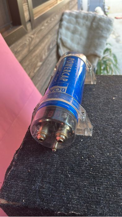 Vand subwoofer auto