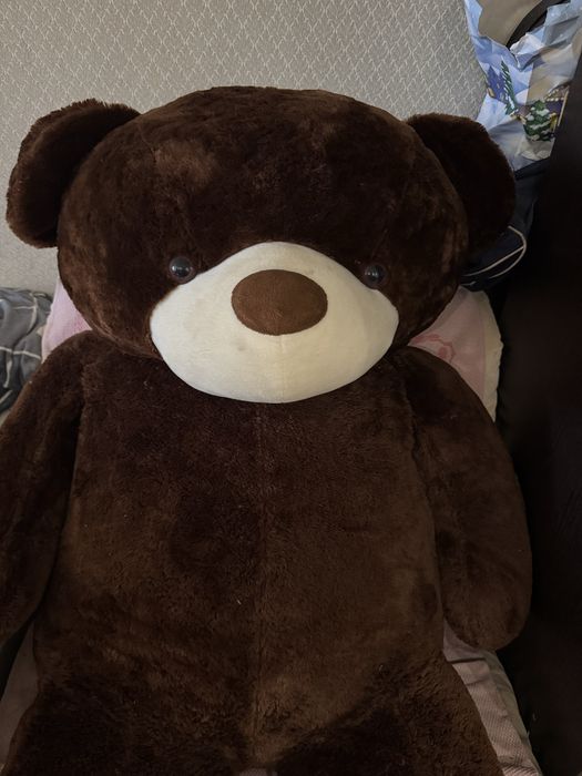 Продам игрушку медведь
