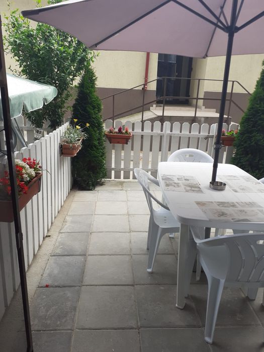 Închiriez garsonieră sezonier 2026