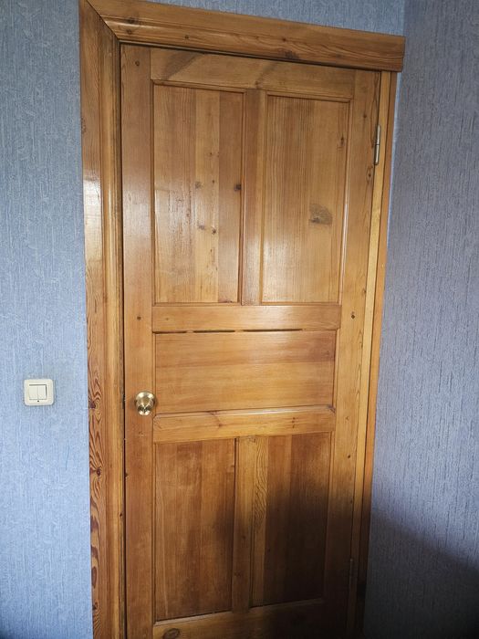Продаются  двери
