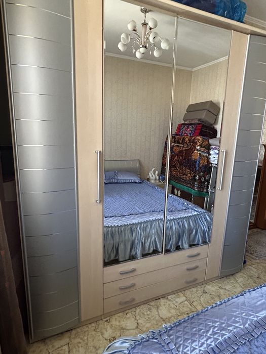 Спальный гарнитур