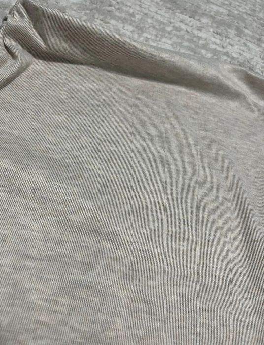 Top bej deschis off- shoulder