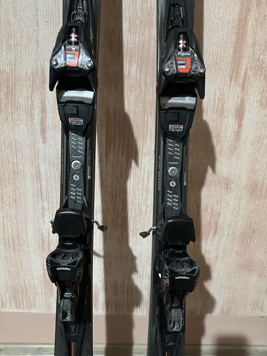 Ски  Blizzard R5