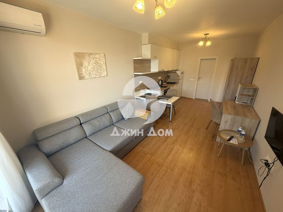 Продава се Едностаен апартамент в Ахелой - 4242 кв.м за 7 €/кв.м - Снимка #1