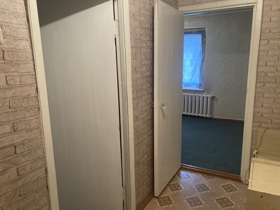 Продам двух комнатную квартиру