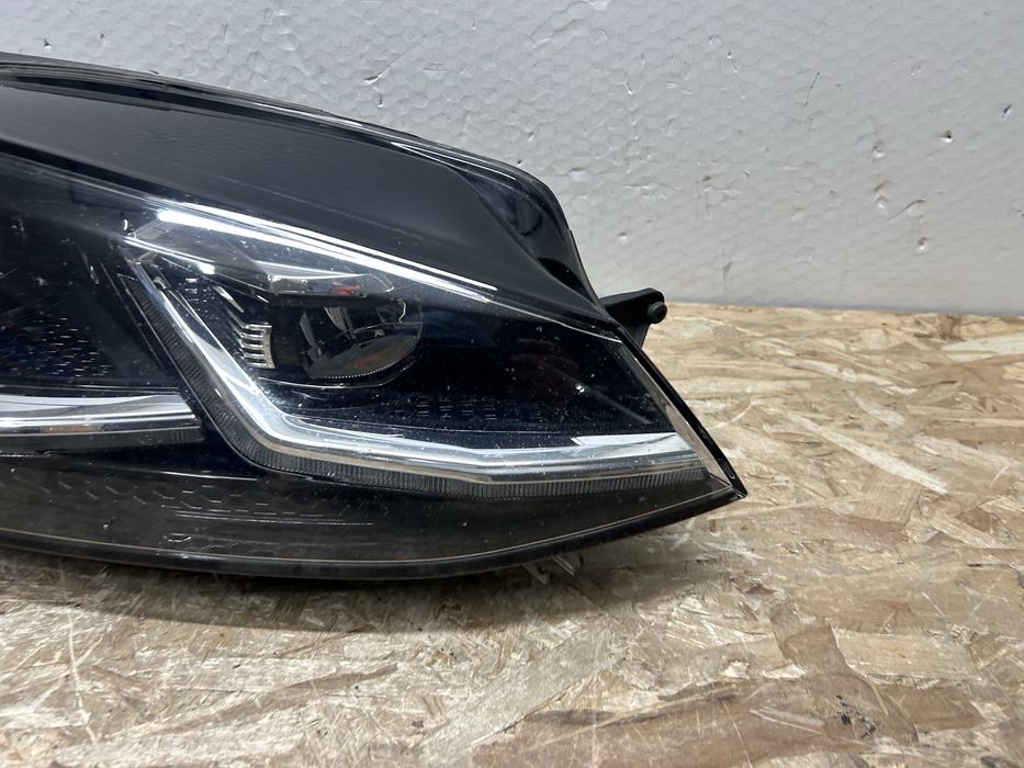 Far faruri VW Golf 7 Facelift full led 2016-2019 dreapta