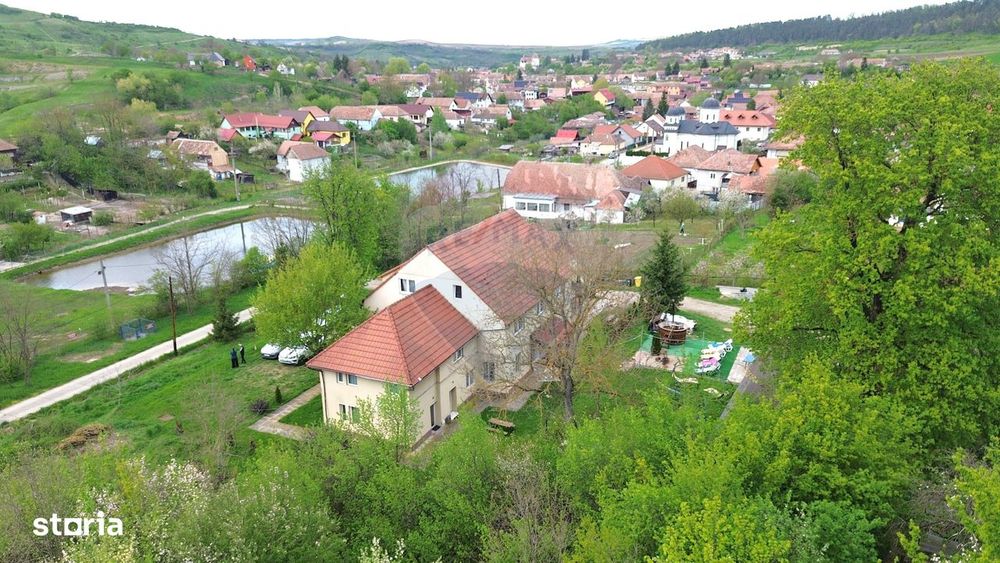 Hotel / Pensiune cu 16 camere de vânzare