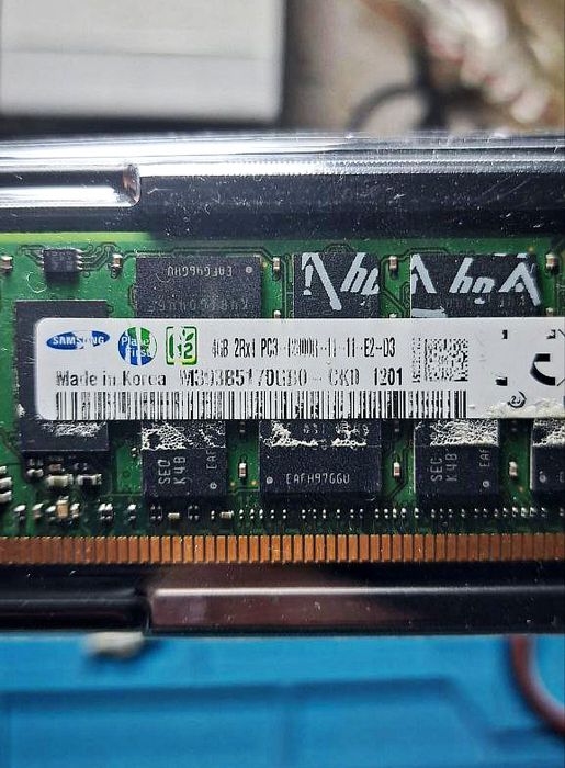 ОЗУ память DDR 3 4 гб
