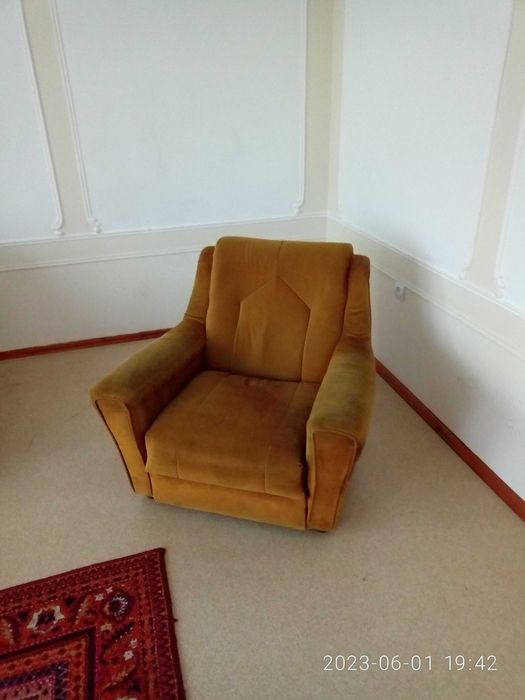 Продам кресло бу