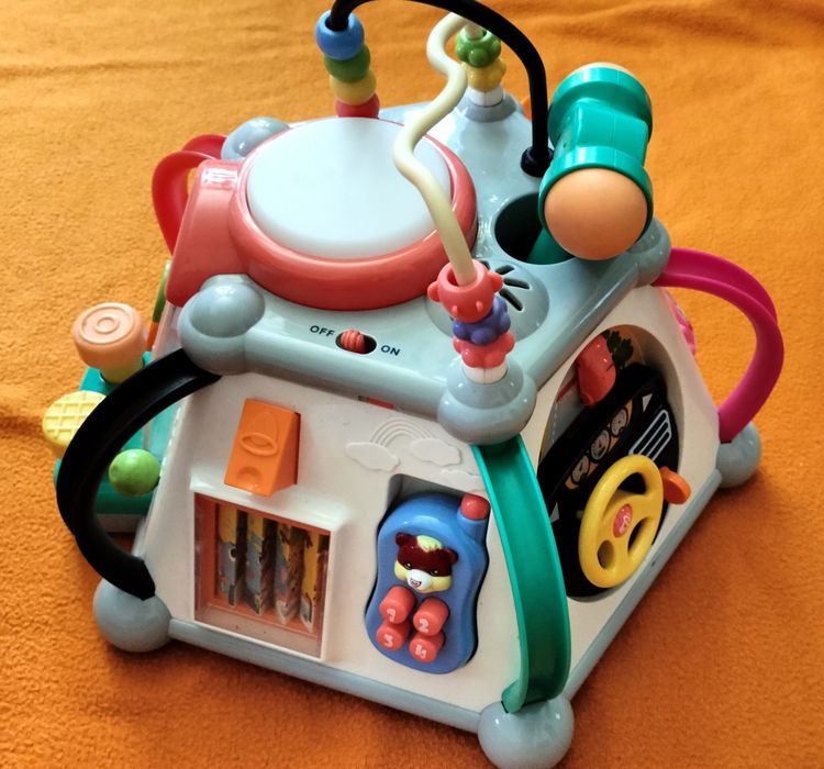Развивающие игрушки