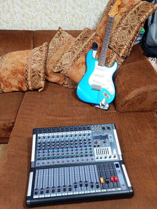 Продам Микшерный пульт