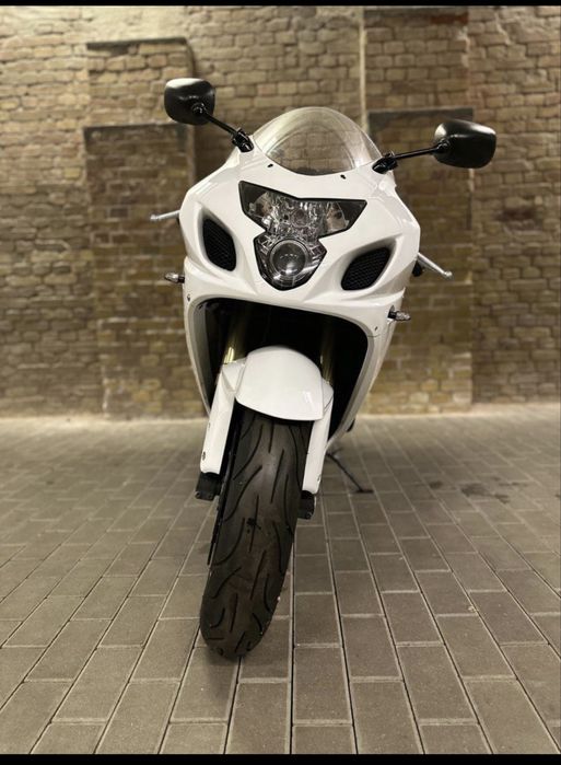 Suzuki gsxr k5 Citiți anunțul