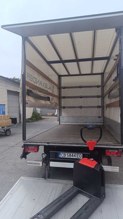 Транспортни усуги с бус с падащ борд до 3.5 т.