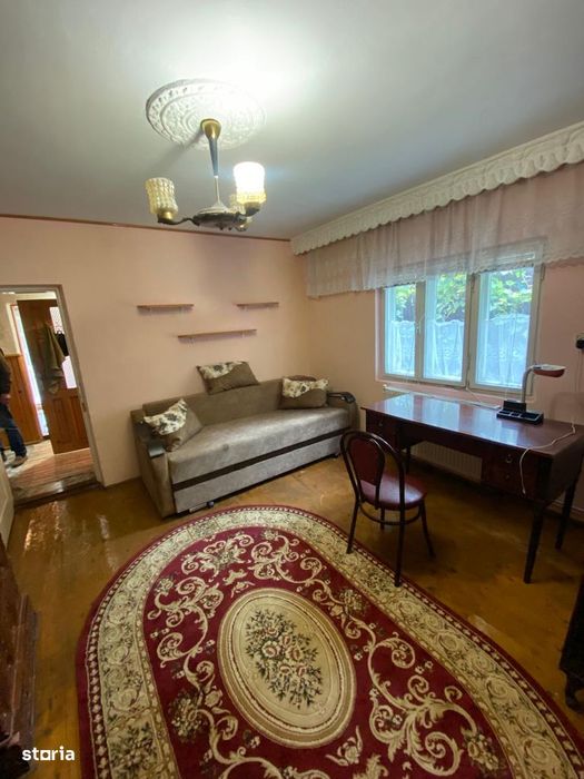 De vanzare casa in Roman, suprafata 150mp, teren de 456mp, 85000euro