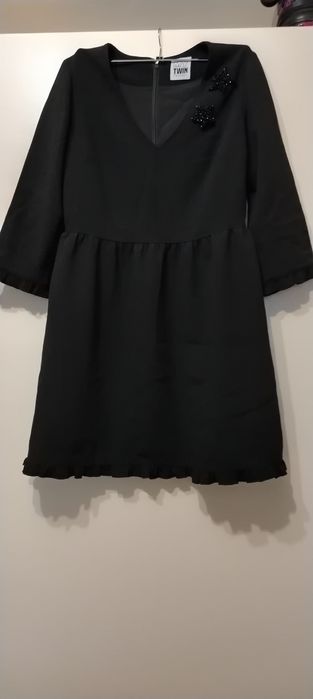 Продавам  официални черни рокли  и сива официална рокля
