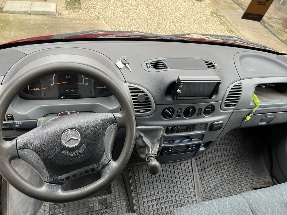 Mercedes benz sprinter 313