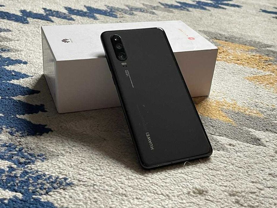 Huawei P30; Black