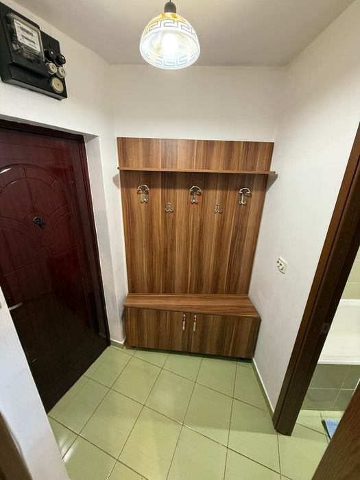 Inchiriez Garsoniera zona Grivitei