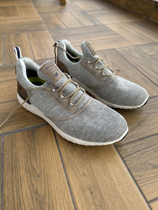 Обувки Mustang Бежов